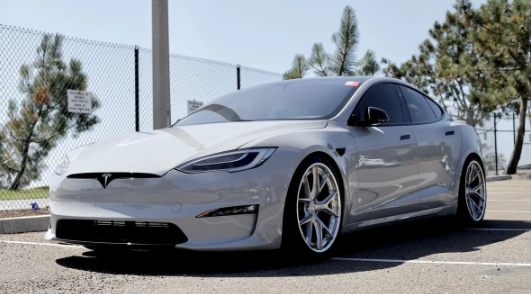 AirSuspension Links Tesla Model S